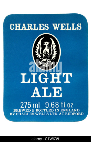 Charles Wells Light Ale l'étiquette du flacon - date inconnue mais Wells & Young's fusion de 2006. Banque D'Images