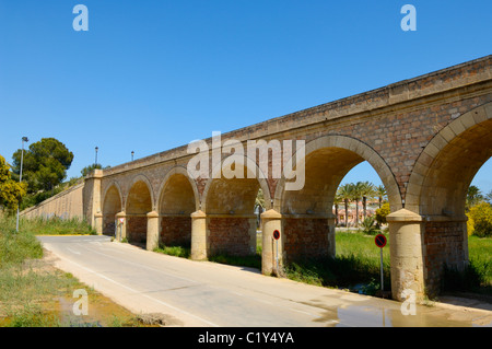 Viaduc à Dehesa de Campoamor, Orihuela, Alicante province, Spain. Banque D'Images