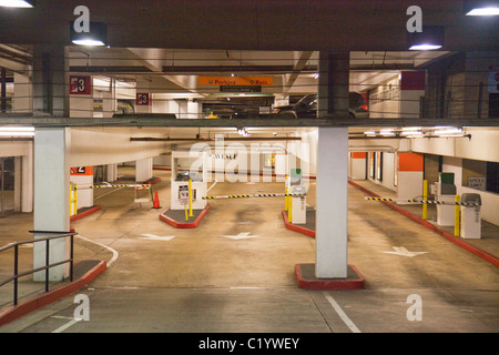 Parking souterrain Banque D'Images