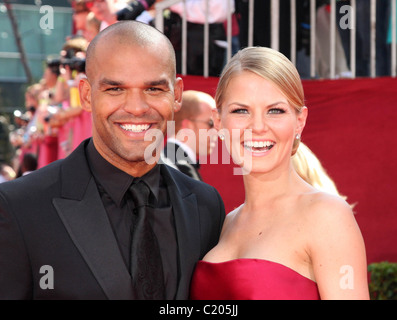 Amaury Nolasco et Jennifer Morrison 61e Primetime Emmy Awards tenue au Nokia Theater de Los Angeles, Californie, USA - Banque D'Images