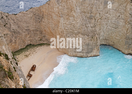 La célèbre plage isolée 'Shipwreck' de Zakynthos (Zante) île dans la mer Ionienne, en Grèce Banque D'Images