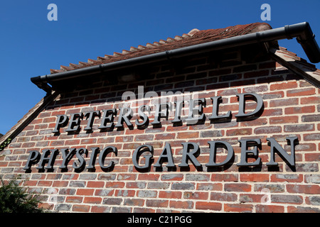 Inscrivez-vous au à Petersfield Physic Garden Banque D'Images