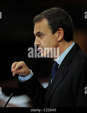 Jose Luis Rodriguez Zapatero parle dans le parlement espagnol. Banque D'Images