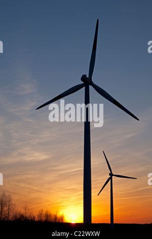 Éoliennes près de Suelbeck, Basse-Saxe, Allemagne Banque D'Images