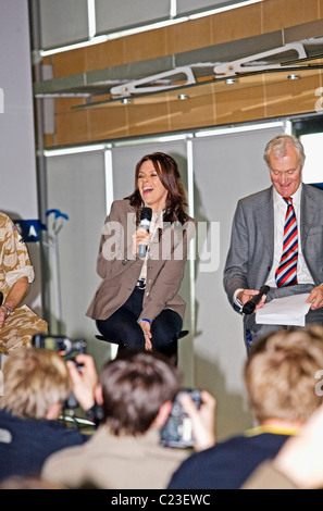 Toni Terry - épouse de l'Angleterre et joueur de football de Chelsea John Terry Lancement des chevaux pour l'événement de collecte de fonds des héros d'être Banque D'Images