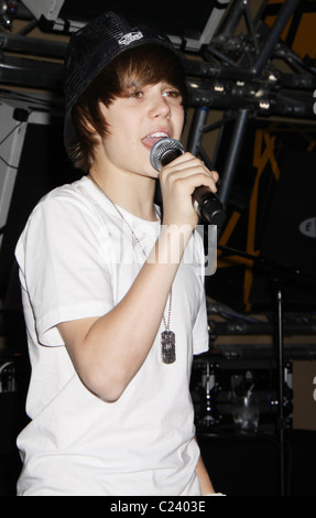 Justin Bieber Justin Bieber, chanteur canadien rendement privé pour Radio KLUC au Hard Rock Cafe. Las Vegas, Nevada - Banque D'Images