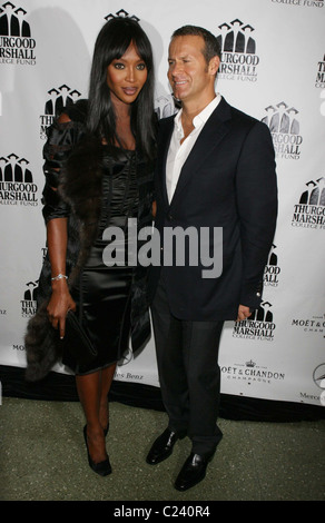 Naomi Campbell, Vladislav Doronin Thurgood Marshall College Fund Inc. accueille la 4e rangée avant à la Fashion Show Banque D'Images