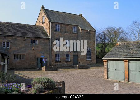 Worsbrough Mill Museum, un groupe de travail du 17ème siècle moulin à maïs, eau powered Worsbrough Bridge, Barnsley, South Yorkshire, Angleterre, Royaume-Uni. Banque D'Images