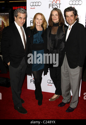 Marg Helgenberger avec mari Alan Rosenberg et invités 2009 le Festival 'La Route' tenue à Grauman's Chinese Banque D'Images