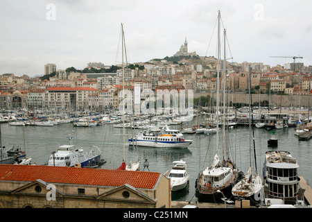 Vue sur le Vieux Port, Marseille, Provence, France Banque D'Images