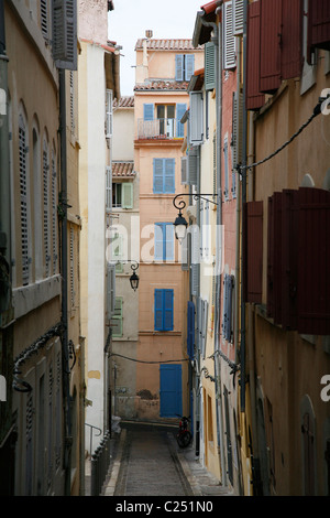 Street dans le quartier du Panier, Marseille, Provence, France. Banque D'Images