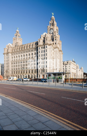 Liver Building à Pier Head, Liverpool Banque D'Images