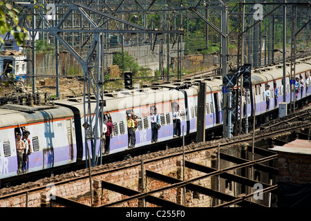 Mahalaxmi Railway station, Mumbai, Inde Banque D'Images