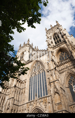 L'extérieur de la cathédrale York Minster wonderous dans York, East Yorkshire Banque D'Images