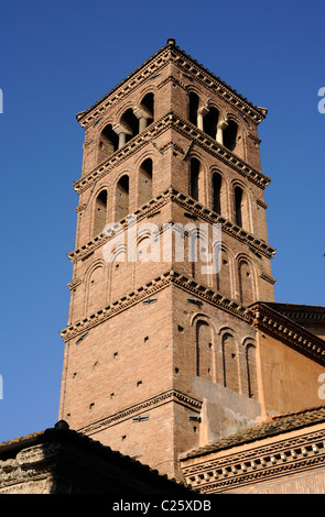 Italie, Rome, église San Giorgio in Velabro, clocher Banque D'Images