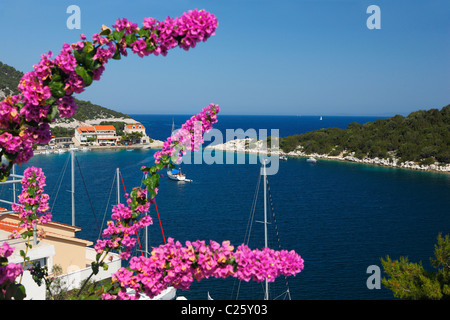 Zaklopatica Bay sur l'île de Lastovo en Croatie. Banque D'Images