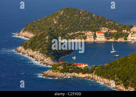 Zaklopatica Bay sur l'île de Lastovo en Croatie. Banque D'Images