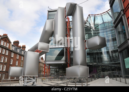 Channel 4 construction sculpture Logo horseferry road Banque D'Images