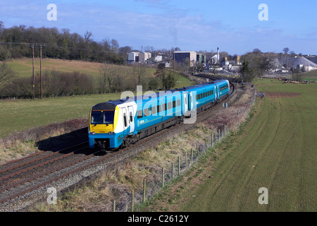 175 104 Arriva Trains Wales têtes à travers Bayston Hill (Shrewsbury) avec un Heavon Manchester Picadilly - Milford sur service 19/3 Banque D'Images