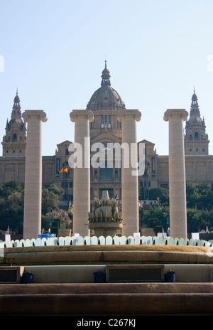 La colline de Montjuïc, Barcelone, Espagne. Musée d'Art National. Banque D'Images