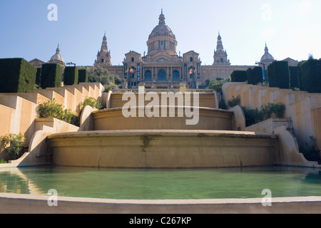 La colline de Montjuïc, Barcelone, Espagne. Musée d'Art National. Banque D'Images