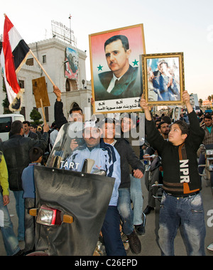 Manifestation pro 2011 Syrie Le Président Bachar Al Assad Hama Banque D'Images