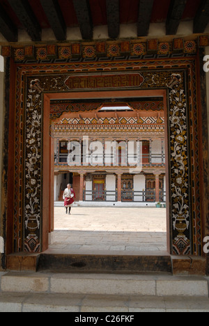 L'entrée dans le Dzong, Trashiyangtse, Orient Bhoutan Banque D'Images