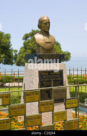 Statue de Saint Marcellin Champagnat, fondateur des Frères Maristes, Miraflores, Lima, Pérou Banque D'Images