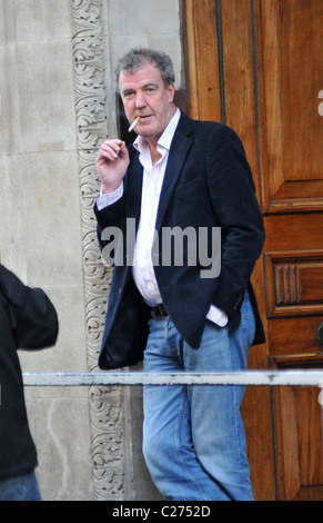 Jeremy Clarkson en dehors de la BBC Radio 1 studios London, England - 27.11.09 Banque D'Images