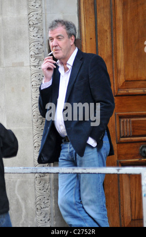 Jeremy Clarkson en dehors de la BBC Radio 1 studios London, England - 27.11.09 Banque D'Images