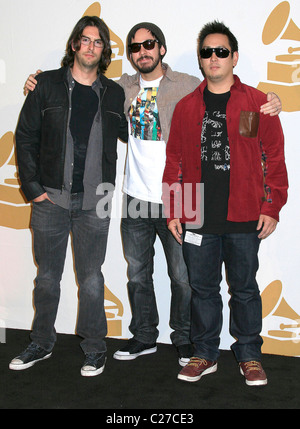 (L-r) Rob Bourdon, Mike Shinoda et Joe Hahn de '' de Linkin Park La 52e GRAMMY Nominations Concert Live ! Tenue au Club Nokia - Banque D'Images