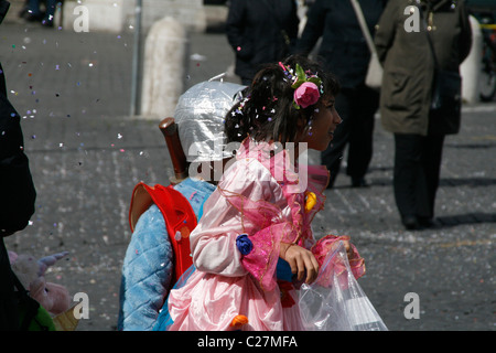 Procession carnaval célébrations dans la rue via Nazionale, à Rome, Italie Banque D'Images