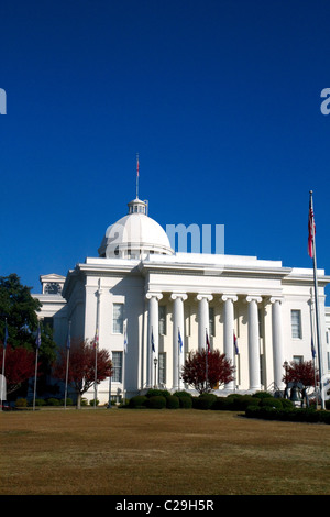 La California State Capitol Building situé sur la colline de chèvre à Montgomery, Alabama, USA. Banque D'Images