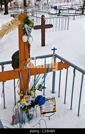 Cimetière autochtone Cri typique du nord du Québec Canada Banque D'Images