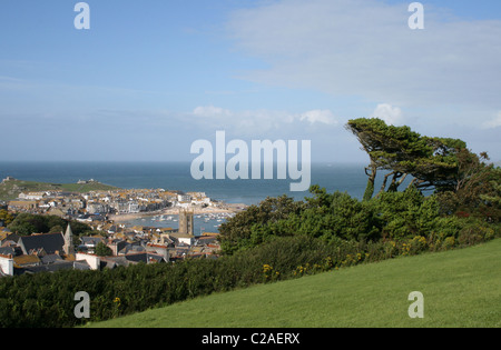 Vue sur St Ives et son port. Cornwall, England UK Banque D'Images