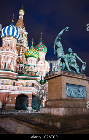 La Cathédrale de Saint Basil, Monument de minine et Pojarski en face, Moscou, Russie Banque D'Images