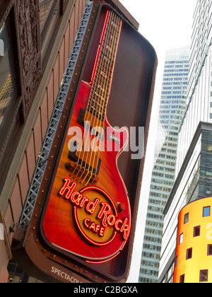 Hard Rock Cafe Sign In Times Square, New York City, USA 2011 Banque D'Images