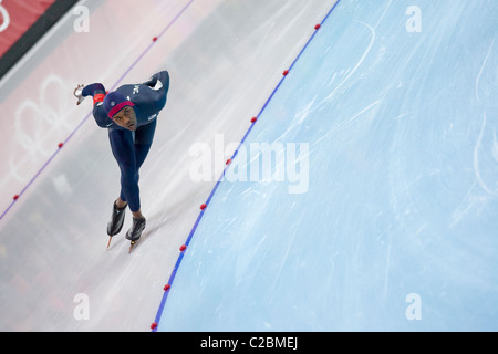 Shani Davis (USA), médaillé d'argent, la concurrence dans l'1500 mètres aux Jeux Olympiques d'hiver 2006, Turin, Italie Banque D'Images