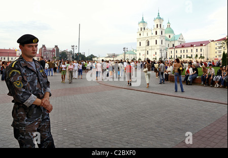 Un grand événement dans le Sovetskaya Square, Hrodna, Bélarus Banque D'Images