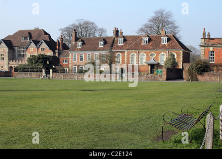 Près de la cathédrale, Salisbury, Wiltshire, Angleterre, Royaume-Uni Banque D'Images