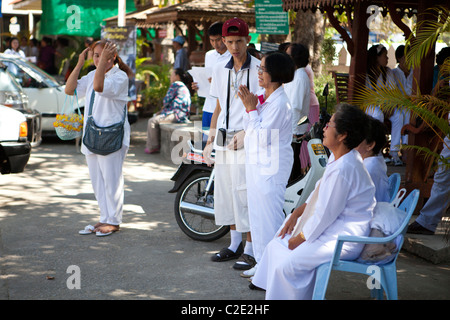 Thai man être moine 'Khon Sook', c'est un rite de passage pour tous les Thai man, Wat Chedi Sao, Lampang, Thaïlande Banque D'Images