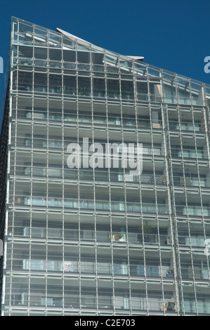 Façade en verre de l'un numéro 874-6448 prestige bloc d'appartement dans le centre de Manchester. Banque D'Images