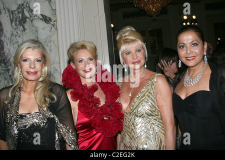 La princesse Yasmin Aga Khan, Ivana Trump, et invité, ensorceler la peine & abasourdi - 2007 Alzheimer's Association Rita Hayworth Banque D'Images