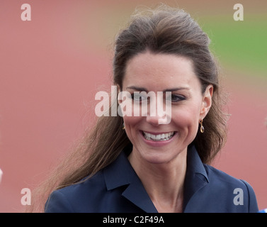 Catherine Middleton visites Blackburn dans le Lancashire quelques semaines avant son mariage avec le Prince William à Londres Banque D'Images