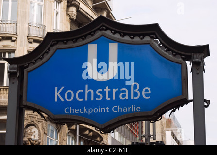 La station de métro Kochstrasse sign - station de Checkpoint Charlie, Berlin Banque D'Images