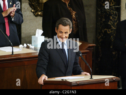 Le président français Nicolas Sarkozy prononce un discours devant une session conjointe du Congrès sur la colline de la capitale Washington, DC - 07.11.07 Banque D'Images