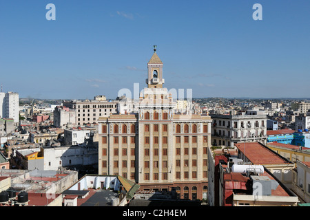 La Havane. Cuba. Habana Vieja / La Vieille Havane. L'Art Déco Edificio Bacardi, terminée en 1929. Banque D'Images