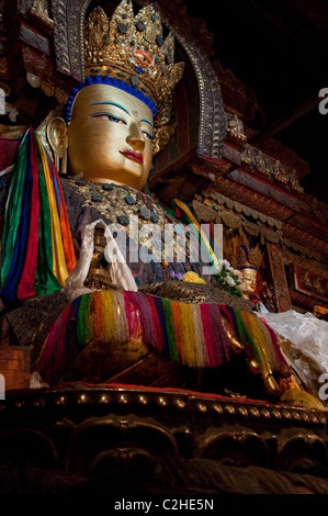 Statue de Bouddha en or Gyantse Kumbum Banque D'Images