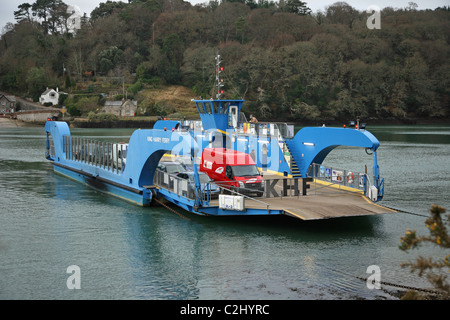 Harry King Ferry, relie St Mawes et la péninsule de Roseland avec Feock, Cornwall, England, UK Banque D'Images