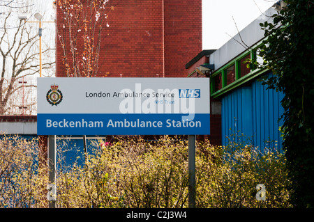 Ambulance Beckenham Station dans le sud de Londres Banque D'Images